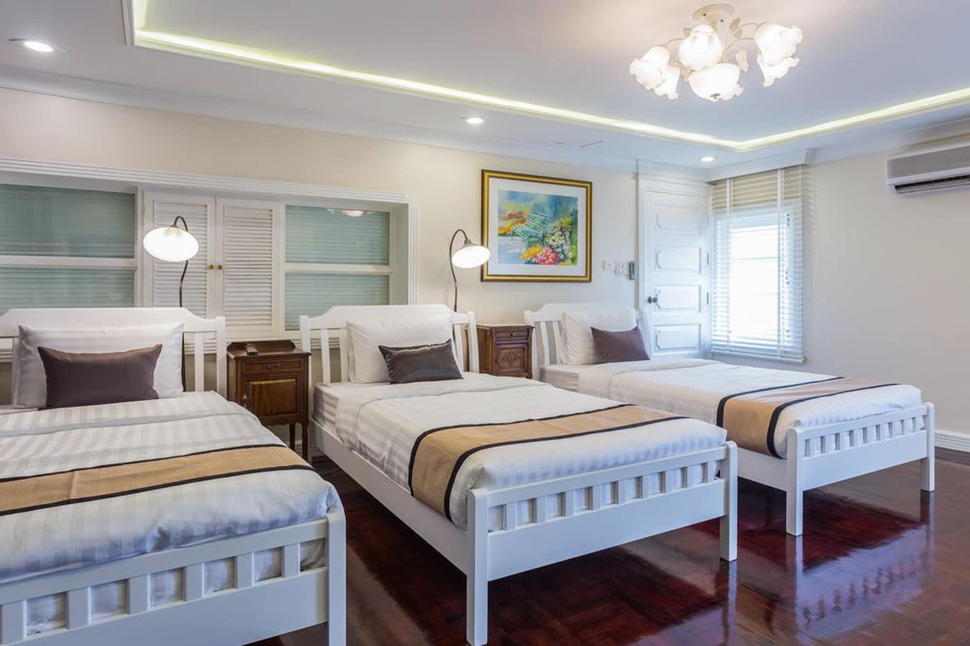 The Lek Aree Bed & Breakfast Bangkok Exterior photo