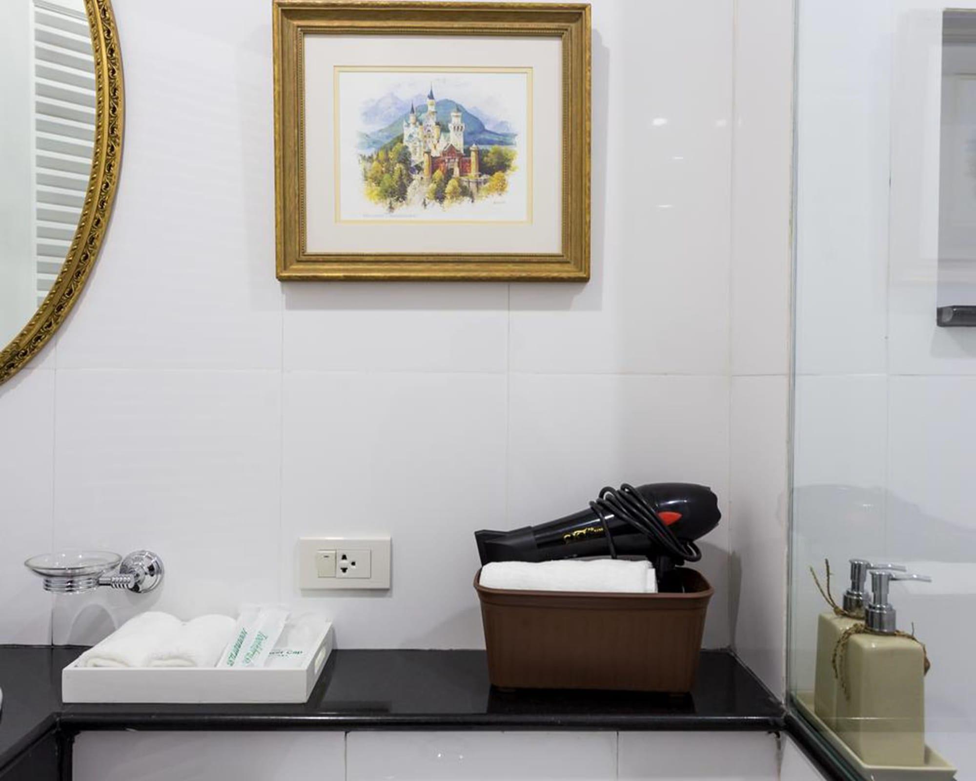 The Lek Aree Bed & Breakfast Bangkok Exterior photo