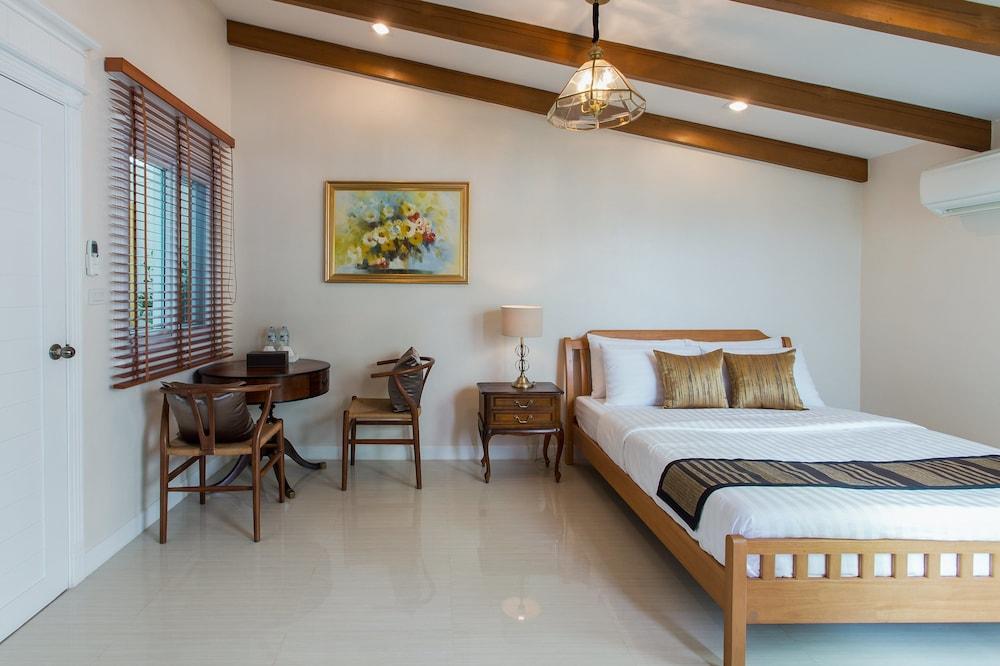 The Lek Aree Bed & Breakfast Bangkok Exterior photo
