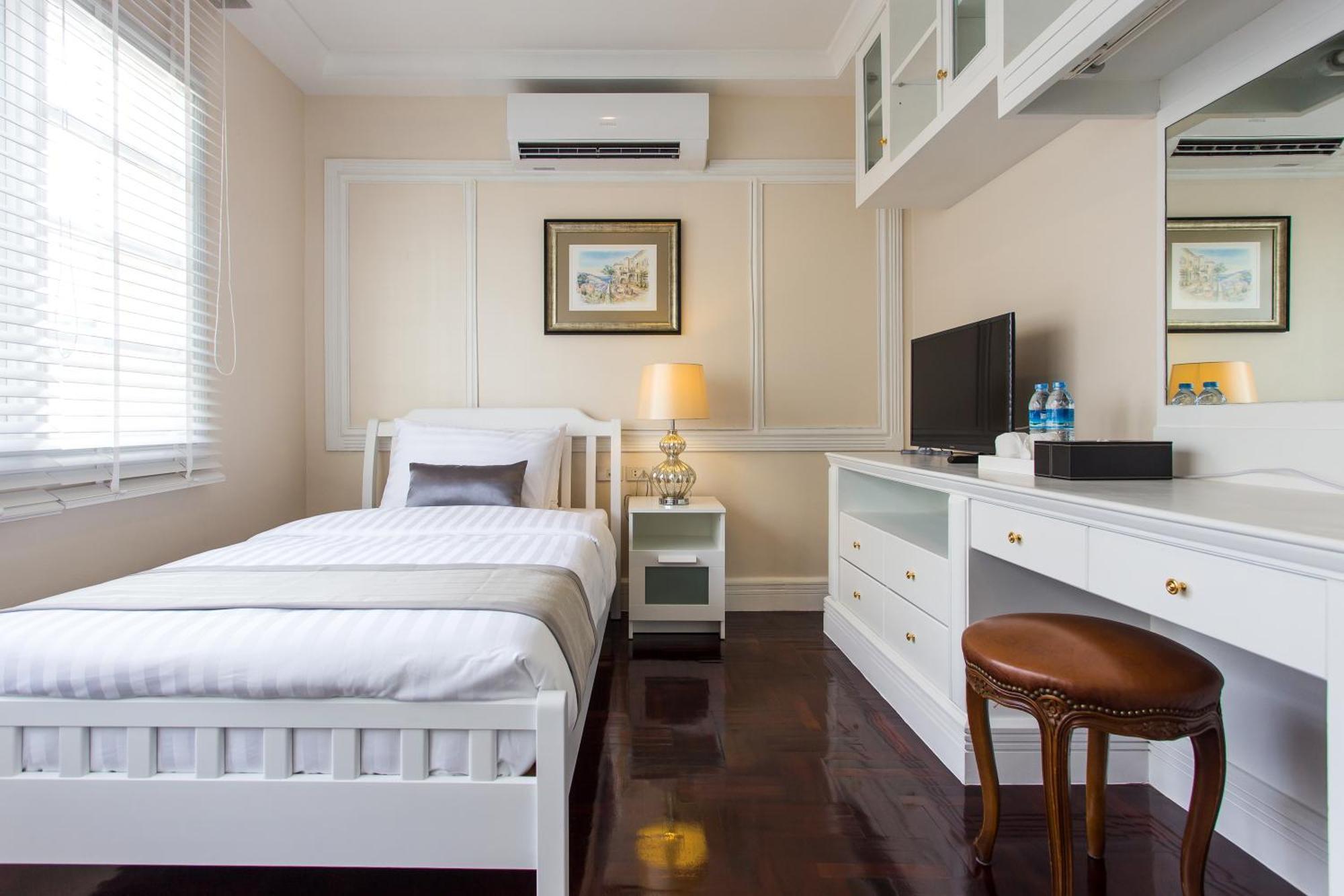 The Lek Aree Bed & Breakfast Bangkok Room photo